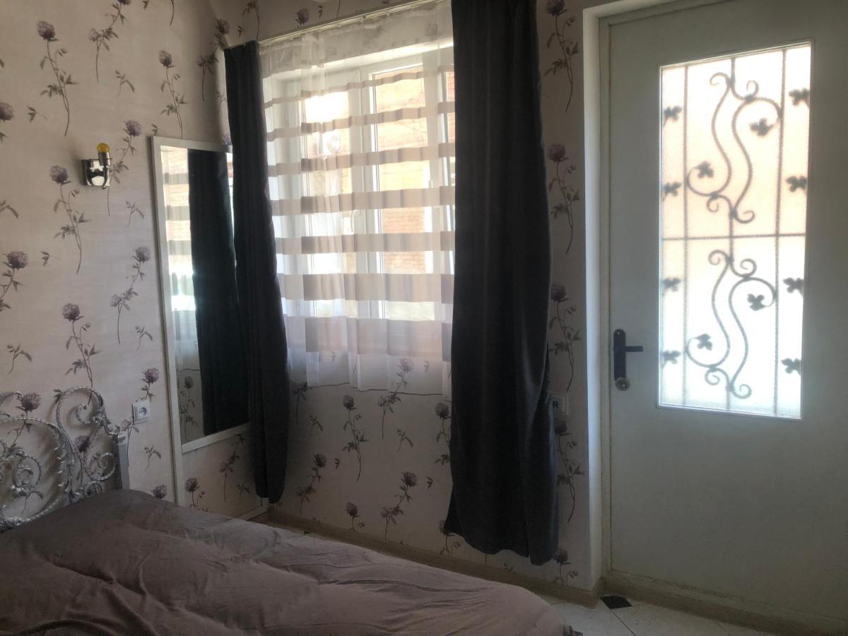 Appartment In Old Tbs, Near Holy Trinity Cathedral Tbilisi Zewnętrze zdjęcie
