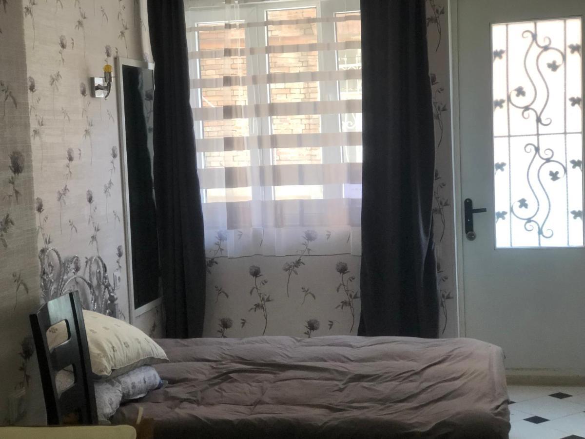 Appartment In Old Tbs, Near Holy Trinity Cathedral Tbilisi Zewnętrze zdjęcie